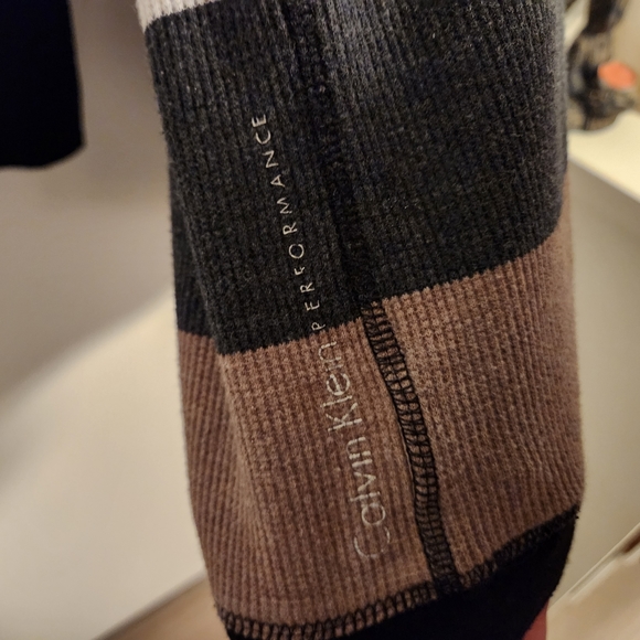 Calvin Klien Cardigan size medium - Picture 2 of 8